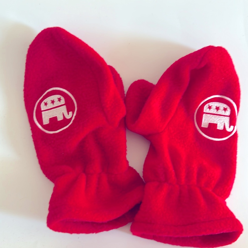New Red Fleeces One Size NWT Fleece Republican Elephant Mittens